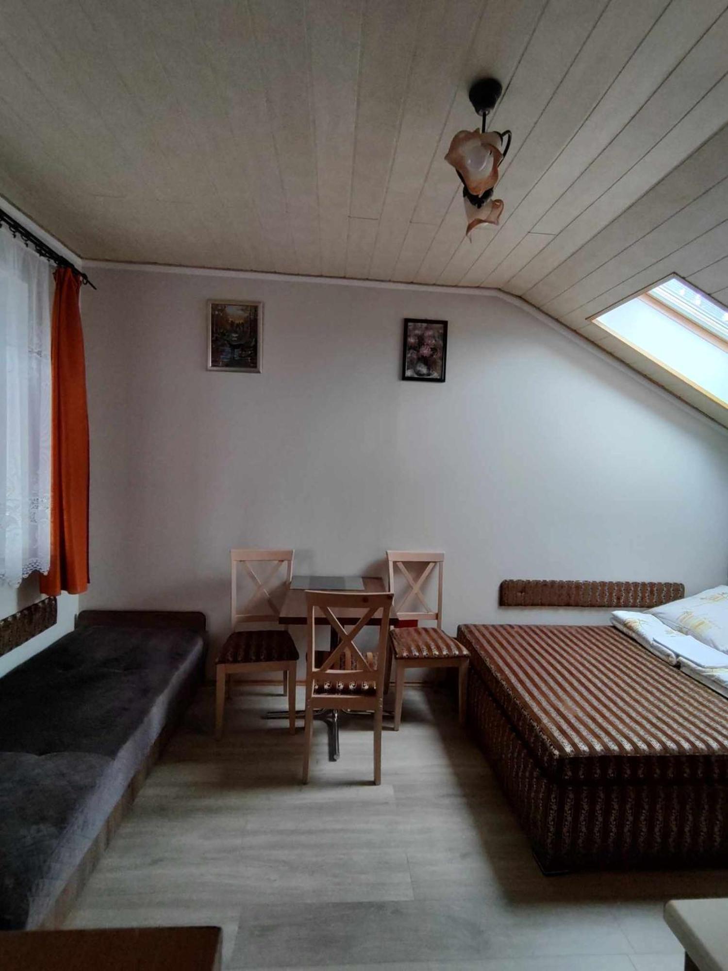 Noclegi Na Cichej - Losiowka ชตูตอวอ ภายนอก รูปภาพ